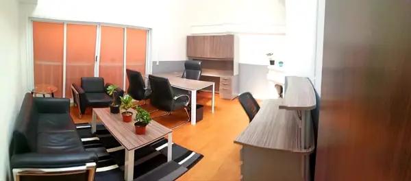 OFICINA EN RENTA , JUNTO A PLAZA INN , SERVICIOS INCLUIDOS 40m2 , $19000 OFICINA EN RENTA , JUNTO A PLAZA INN , SERVICIOS INCLUIDOS 40m2 , $19000