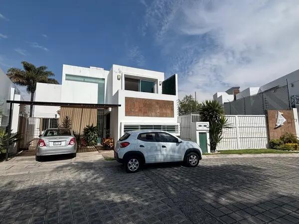 Casa en Venta Chipilo Sn Andrés Cholula Puebla gran jardín Casa en Venta Chipilo Sn Andrés Cholula Puebla gran jardín