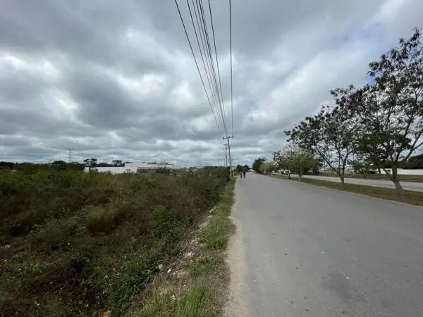 TERRENO EN VENTA EN MÉRIDA YUCATÁN EN LA GUADALUPANA EN EL PERIFÉRICO SUR TERRENO EN VENTA EN MÉRIDA YUCATÁN EN LA GUADALUPANA EN EL PERIFÉRICO SUR