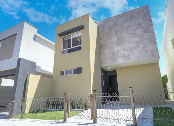 Casa con recámara en planta baja en venta al oriente de Saltillo en Cantabria Residencial Casa con recámara en planta baja en venta al oriente de Saltillo en Cantabria Residencial