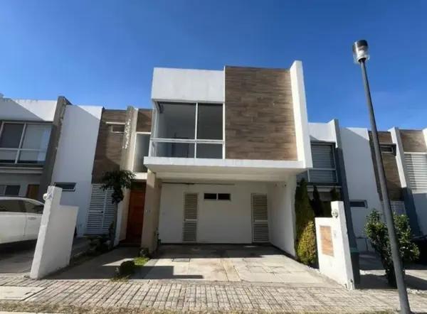 Casa en zona exclusiva en Lomas de Angelópolis Puebla Remate hipotecario. Casa en zona exclusiva en Lomas de Angelópolis Puebla Remate hipotecario.