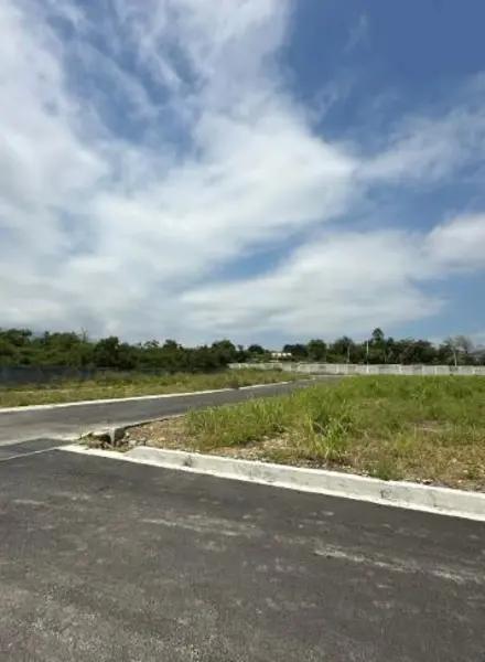 Terreno en Venta dentro de Fraccionamiento en El Barrial Terreno en Venta dentro de Fraccionamiento en El Barrial