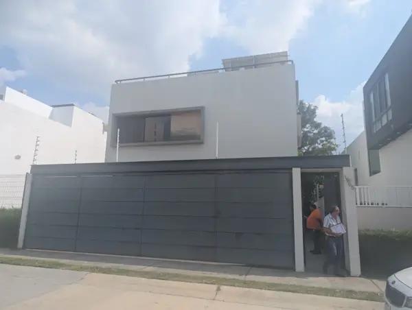 BONITA CASA EN VENTA, EN ZONA REAL DE ZAPOPAN BONITA CASA EN VENTA, EN ZONA REAL DE ZAPOPAN