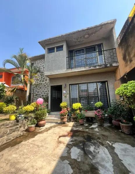 Casa sola en ZONA MUY TRANQUILA en Cuernavaca. Casa sola en ZONA MUY TRANQUILA en Cuernavaca.