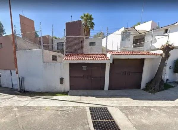 CASA A LA VENTA EN LOMAS VERDES NAULCALPAN DE JUAREZ EDOMEX YQH CASA A LA VENTA EN LOMAS VERDES NAULCALPAN DE JUAREZ EDOMEX YQH