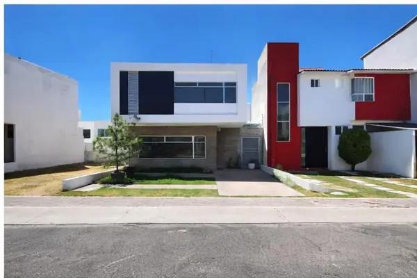 Casa en Venta en Fracc. El Mirador - Gran Distribución, Patio con Malla Sombra y en Calle Cerrada Casa en Venta en Fracc. El Mirador - Gran Distribución, Patio con Malla Sombra y en Calle Cerrada