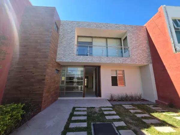 RENTA DE CASA EN FRACC. RESIDENCIAL PUERTA DE HIERRO, EN PACHUCA HGO. RENTA DE CASA EN FRACC. RESIDENCIAL PUERTA DE HIERRO, EN PACHUCA HGO.
