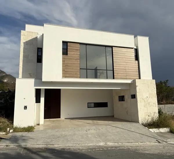CASA EN VENTA PEDREGAL DE LA MONTAÑA, EL URO, CARRETERA NACIONAL CASA EN VENTA PEDREGAL DE LA MONTAÑA, EL URO, CARRETERA NACIONAL