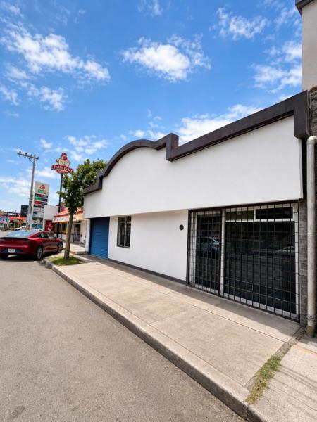 Casa En Renta | BLVD Constitucion | Ideal para oficinas o comercio Casa En Renta | BLVD Constitucion | Ideal para oficinas o comercio