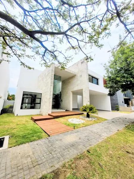 Casa en venta en Lomas de Angelópolis 1, clúster 777 Casa en venta en Lomas de Angelópolis 1, clúster 777