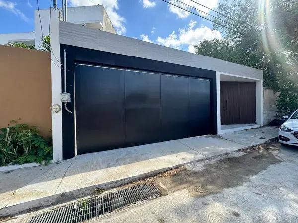 Casa de UN PISO en venta en Mérida, cerca de Altabrisa. ¡Remodelada! Casa de UN PISO en venta en Mérida, cerca de Altabrisa. ¡Remodelada!