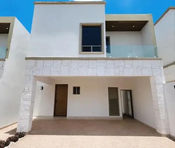 Casa en Venta en Los Viñedos, Torreón - Excelente Ubicación y Espacios Amplios Casa en Venta en Los Viñedos, Torreón - Excelente Ubicación y Espacios Amplios