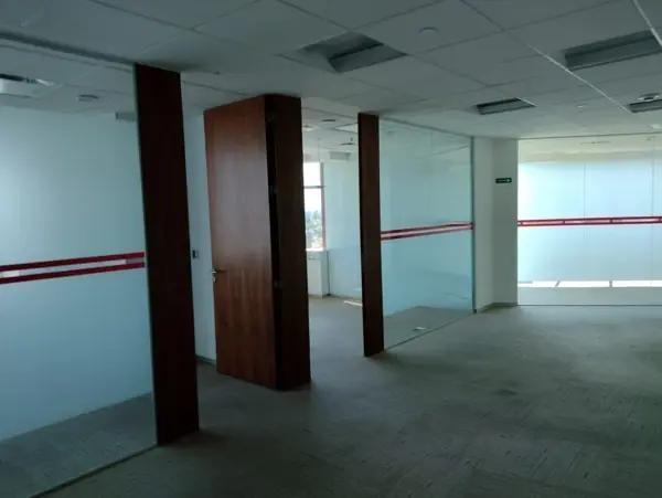SE RENTA OFICINA AAA ACONDICIONADA EN PALMAS SE RENTA OFICINA AAA ACONDICIONADA EN PALMAS