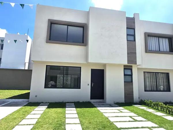 Casa en Venta en Toluca a 10 minutos de Nestlé y Chrysler Casa en Venta en Toluca a 10 minutos de Nestlé y Chrysler