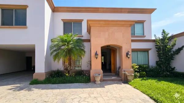 Casa en venta en Residencial San Agustín Primer Sector, San Pedro Garza García, Nuevo León Casa en venta en Residencial San Agustín Primer Sector, San Pedro Garza García, Nuevo León
