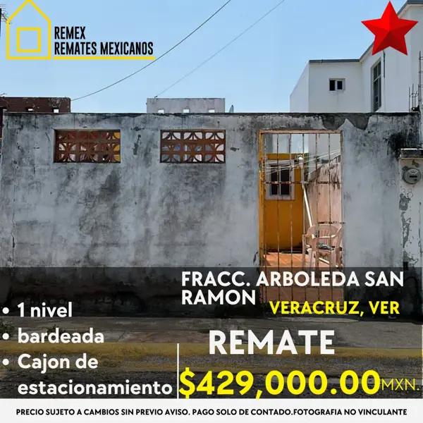Casa Moderna con 3 Recámaras y Excelente Ubicación en Venta en Lomas del Dorado, Boca del Río Casa Moderna con 3 Recámaras y Excelente Ubicación en Venta en Lomas del Dorado, Boca del Río