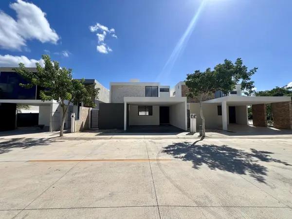 CASA EN VENTA EN RESIDENCIAL EN CONKAL CON 3 HAB CASA EN VENTA EN RESIDENCIAL EN CONKAL CON 3 HAB