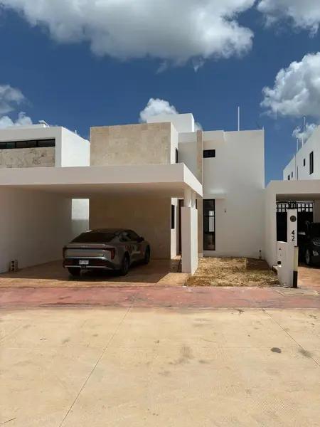 CASA EN VENTA PRIVADA EN CHOLUL CASA EN VENTA PRIVADA EN CHOLUL
