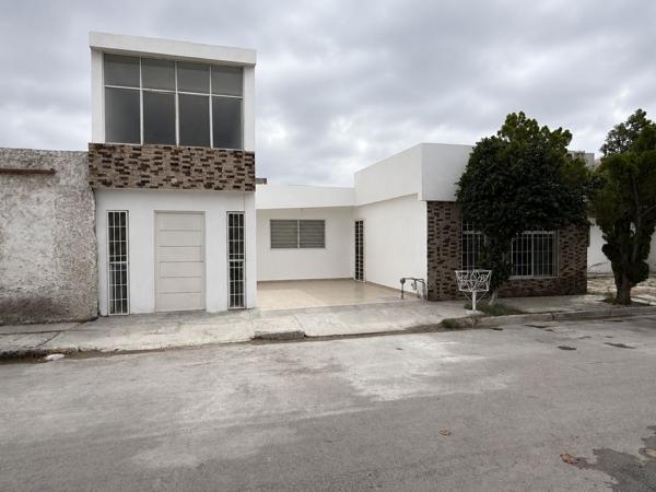 Casa en Venta en Fraccionamiento La Fuente en Torreón, Coahuila Casa en Venta en Fraccionamiento La Fuente en Torreón, Coahuila