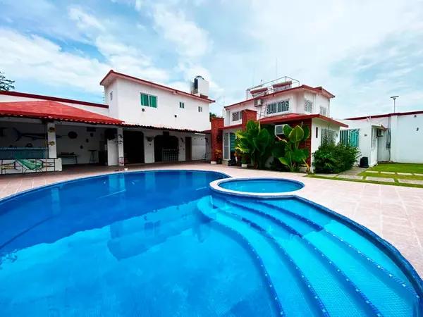 Casa en venta con alberca en Yautepec Morelos Casa en venta con alberca en Yautepec Morelos