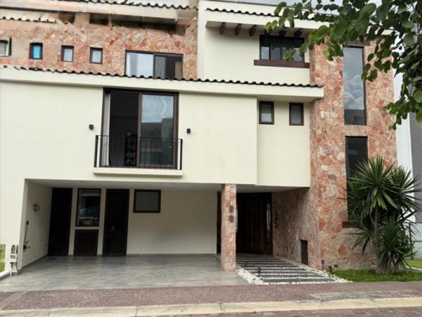 Casa en venta Puebla Lomas de Angelopolis Parque Toscana Casa en venta Puebla Lomas de Angelopolis Parque Toscana