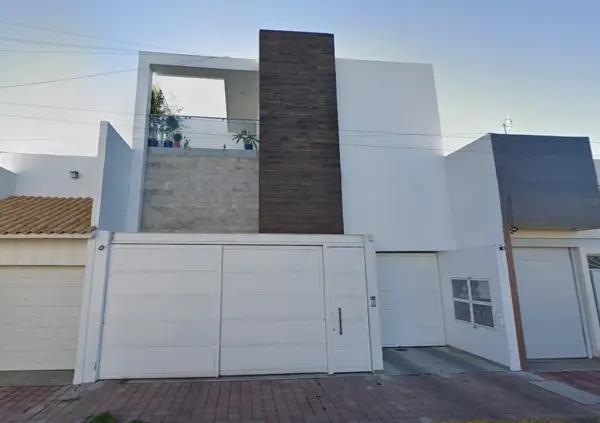 Casa de 5 recámaras en venta en San Miguel, Aguascalientes Casa de 5 recámaras en venta en San Miguel, Aguascalientes